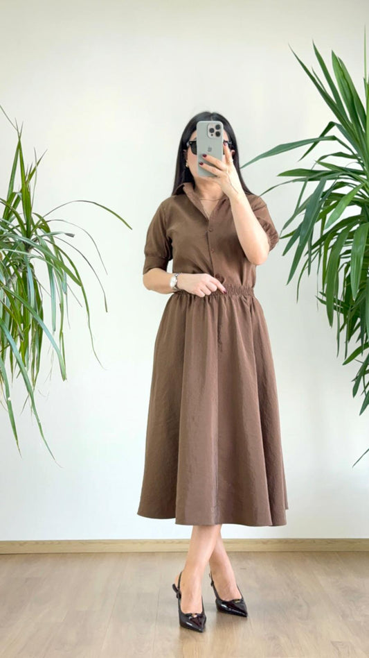 Modern Şehrin İmzası: Kahverengi Paraşüt Kumaş Etek & Gömlek Takım