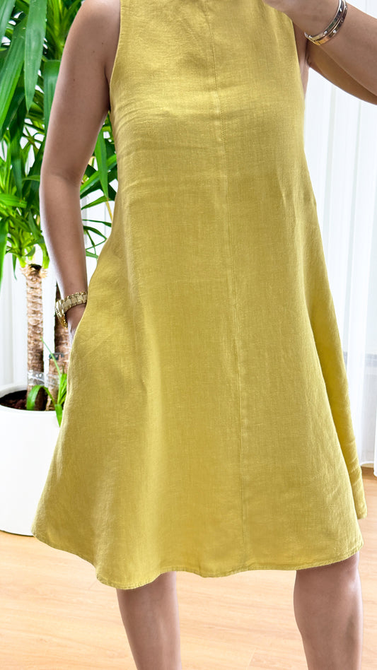 Güneşin Enerjisi: Hardal Sarısı Keten Elbise | Yaz Şıklığının Simgesi