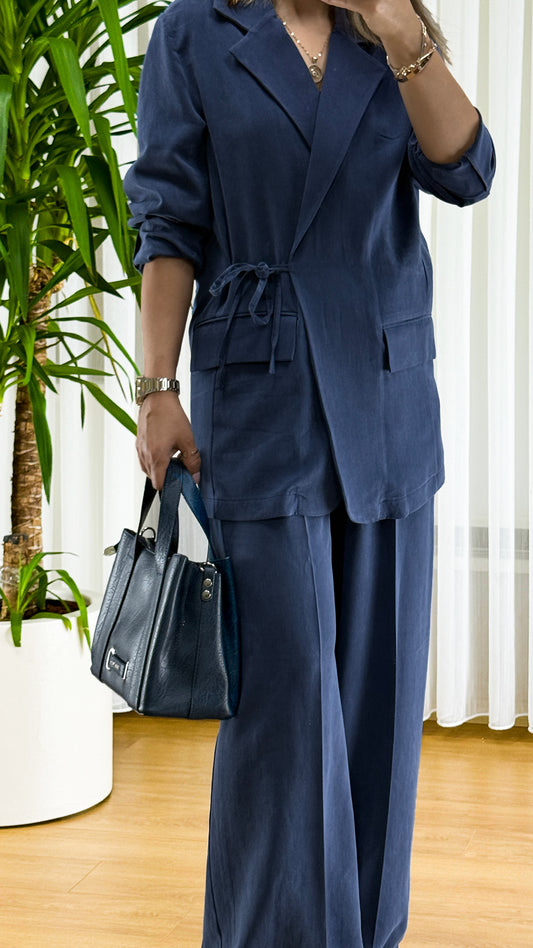 Professional Elegance: Lacivert Beli Bağlamalı Viskon Takım | Modern Ofis Şıklığı