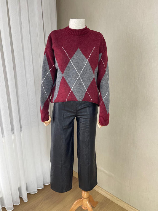Şıklığın ve Rahatlığın Buluştuğu Kadın Ekose Desenli Triko Kazak