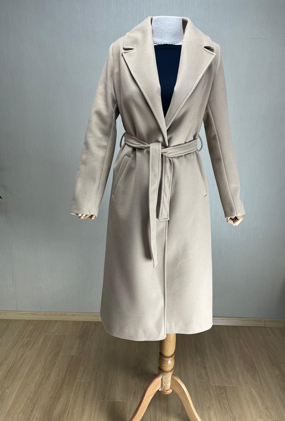 Klasik Bej Uzun Kaşe Kaban - Şık ve Zarif Kış Modası