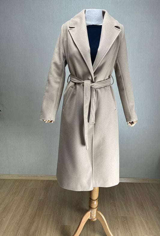 Klasik Bej Uzun Kaşe Kaban - Şık ve Zarif Kış Modası