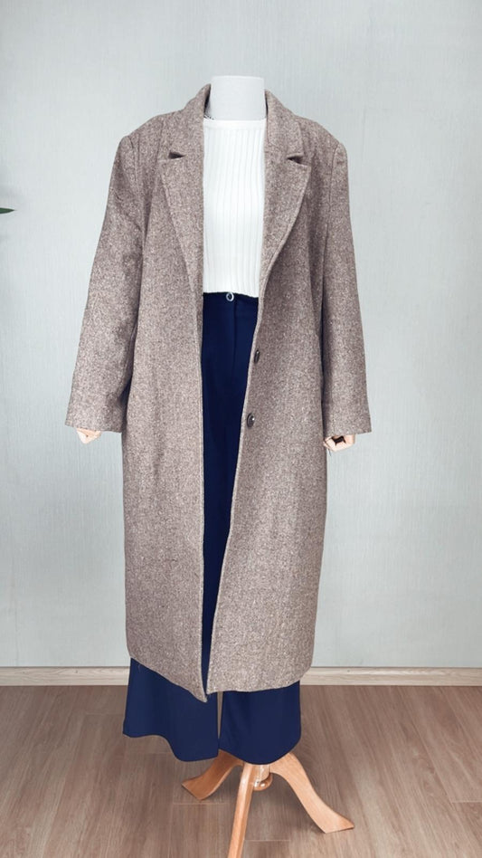 Minimal Şıklığın Temsilcisi: Vizon Kaşe Uzun Kaban | Kış Sezonunun Zarif Parçası