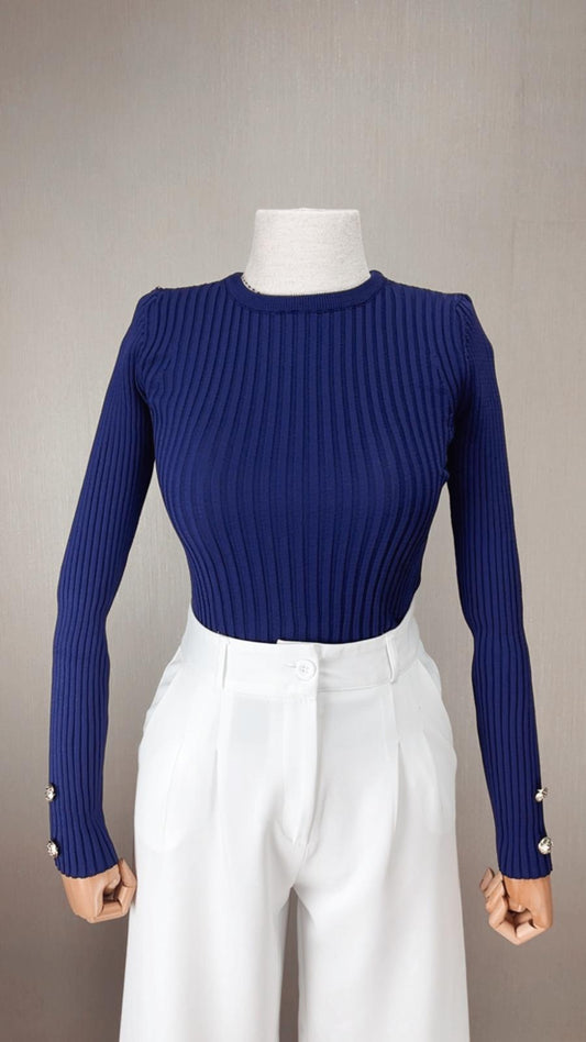 Zarif Duruş: Lacivert Fitilli Triko | Modern Şıklığın Temsilcisi