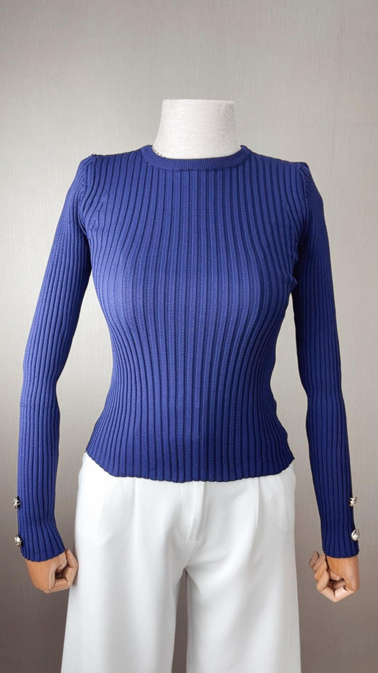 Zarif Duruş: Lacivert Fitilli Triko | Modern Şıklığın Temsilcisi