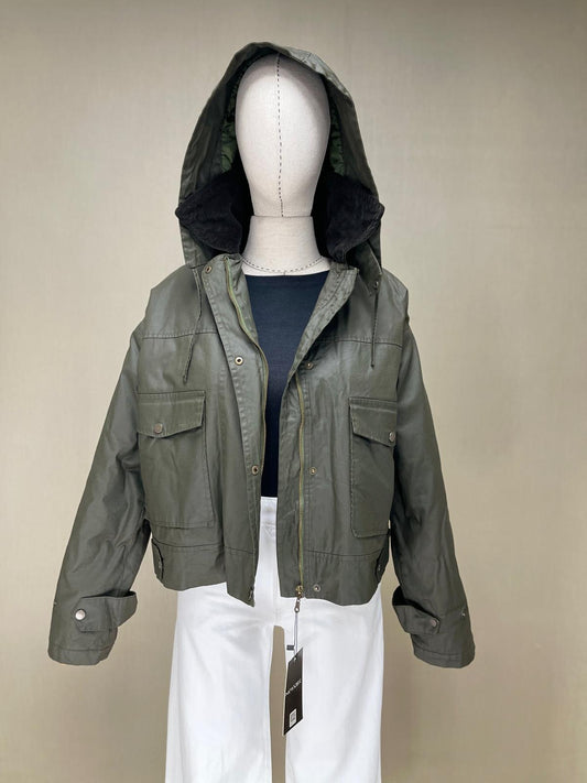 Urban Stil: Haki Kapüşonlu Kargo Ceket | Günlük Şıklığın Modern Yorumu