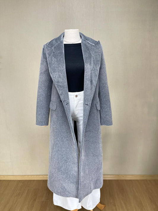 Lüks ve Modern: Gri Tay Tüyü Uzun Kaban | Premium Kış Şıklığı