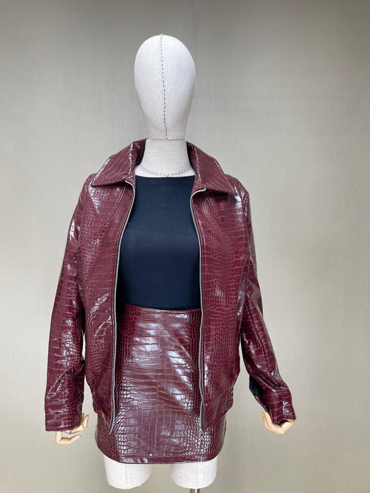 Sezonun Hit Parçası: Bordo Kroko Desenli Mini Etek | Sofistike Şıklık