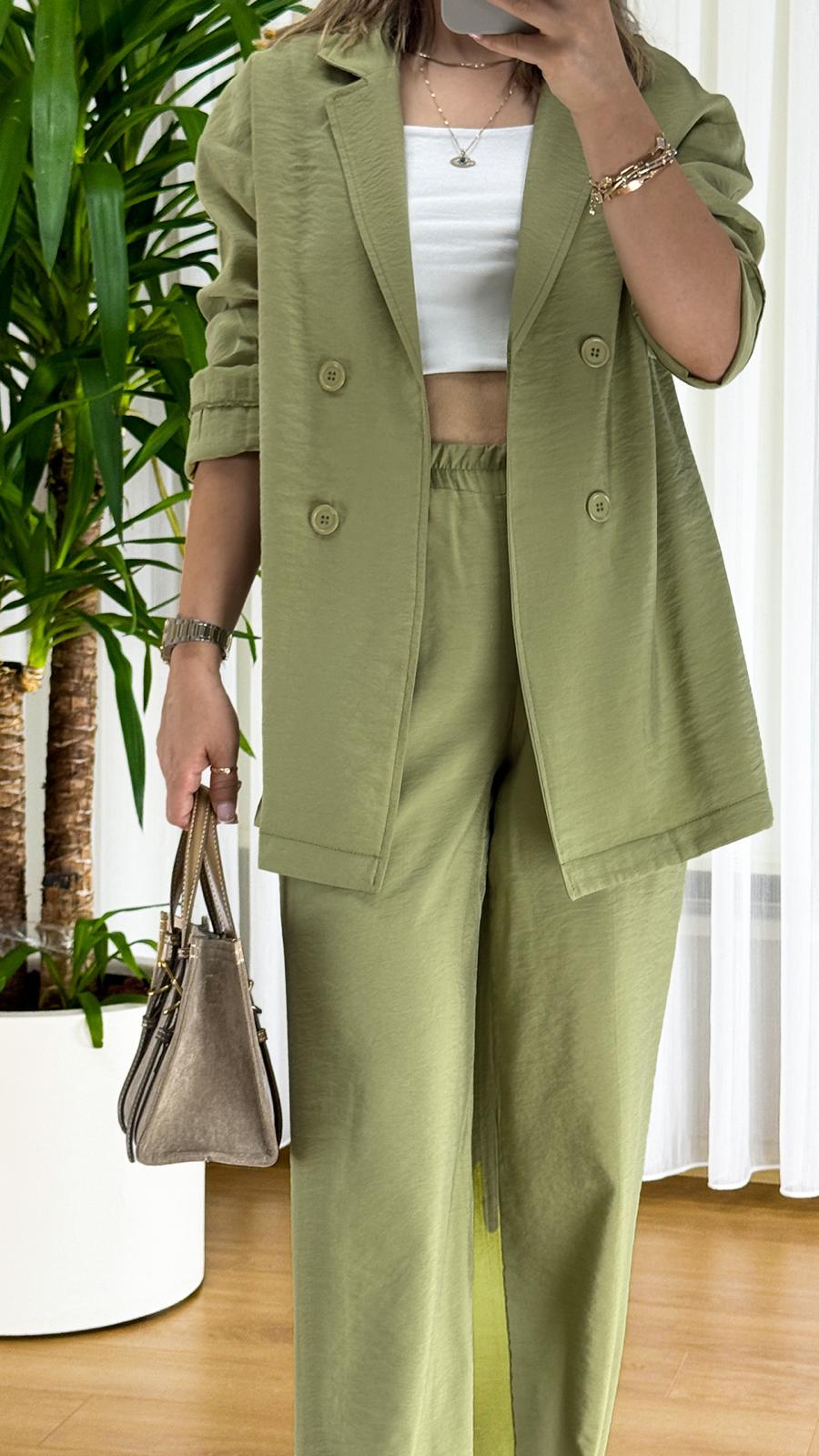 Yeşil Modal Takım: Doğal Trendlerin Modern Yorumu