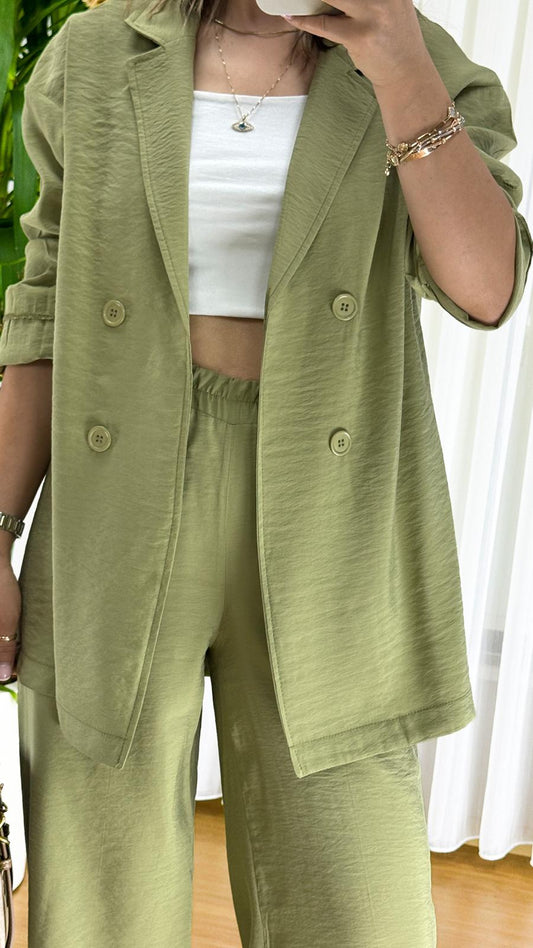 Yeşil Modal Takım: Doğal Trendlerin Modern Yorumu