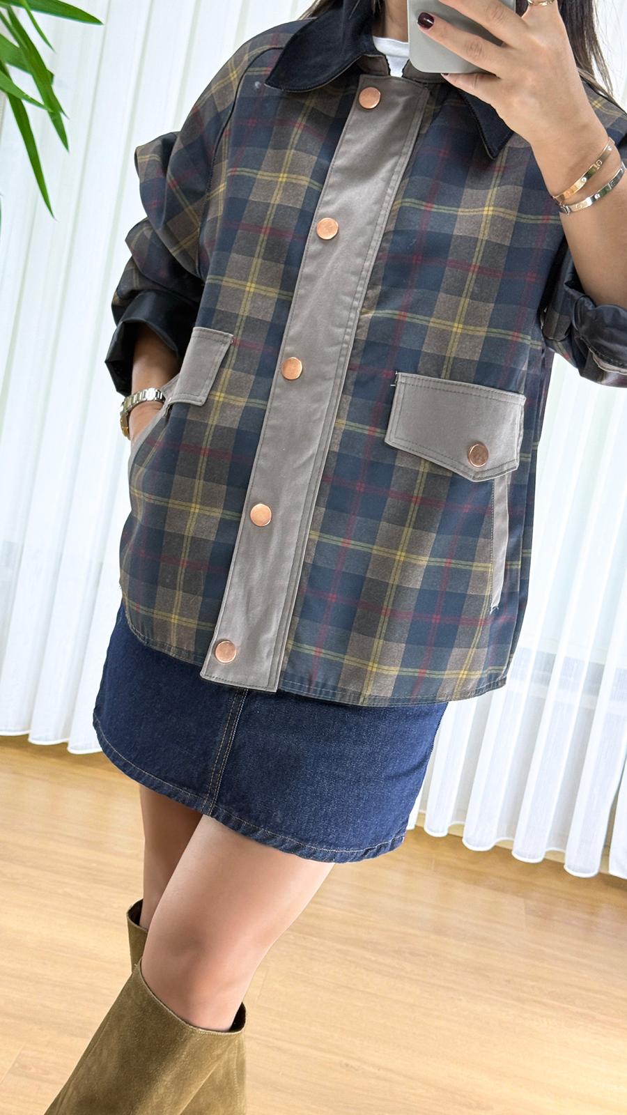 Ekoseli Bayan Mont - Kadife Yaka Oversize Ceket