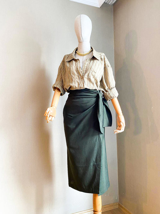 Belden Bağlamalı Şık Midi Etek