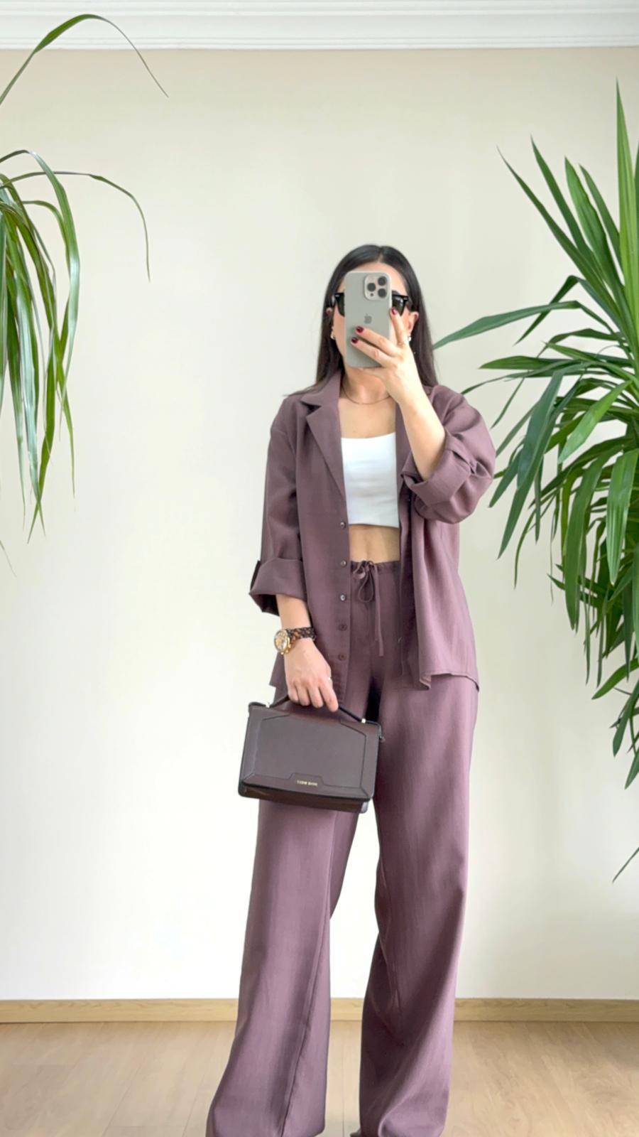 Doğal Tonların Zarafeti: Kahverengi Tensel Takım Kombin