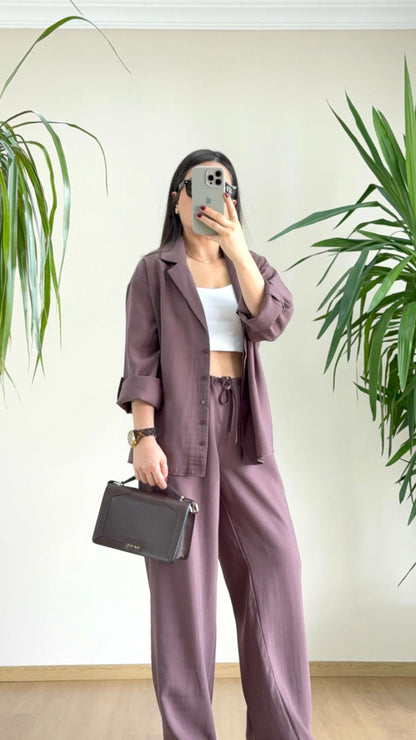 Doğal Tonların Zarafeti: Kahverengi Tensel Takım Kombin