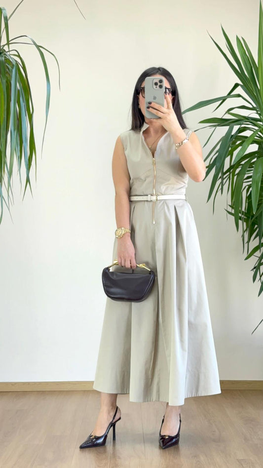 Zamansız Şıklığın İmzası: Fermuar Detaylı Kemerli Gabardin Midi Elbise