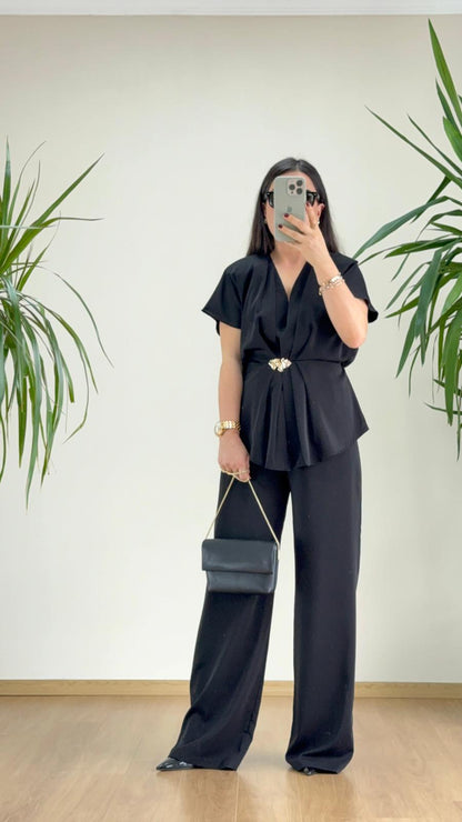 Siyah Drape Detaylı Arkadan Bağlamalı Bluz Pantolon Takımı
