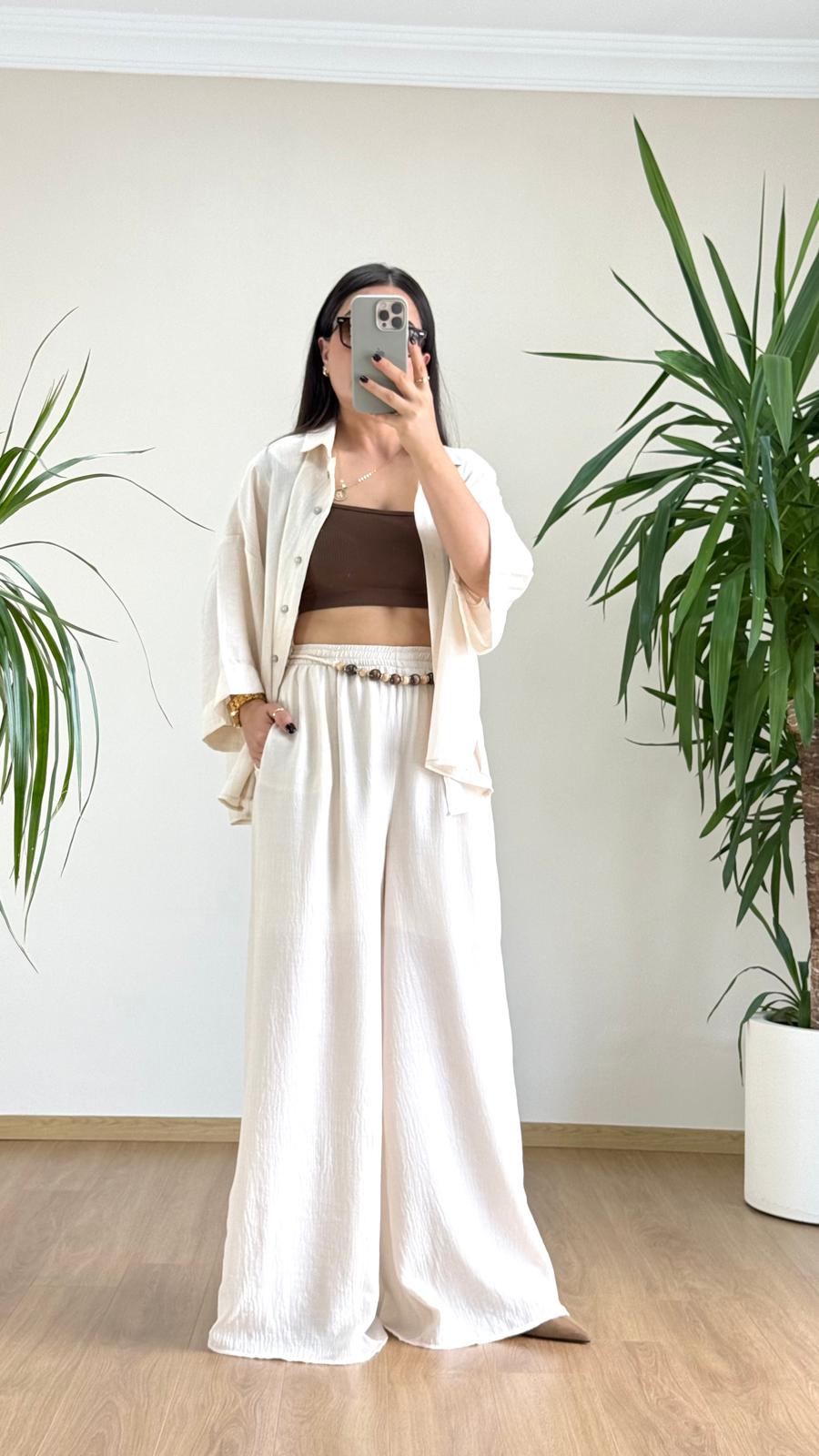 Ekru Tensel Kumaş Boncuk Detaylı Kemerli Astarlı Oversize Gömlek Pantolon Takım