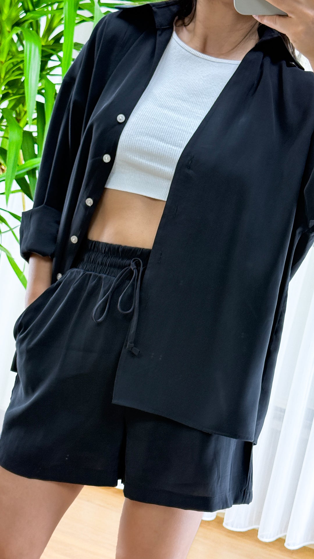 Casual Şıklık: Siyah Şort Takım | Modern Comfort'un Temsilcisi