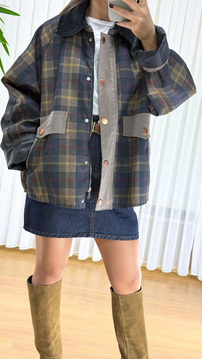 Ekoseli Bayan Mont - Kadife Yaka Oversize Ceket