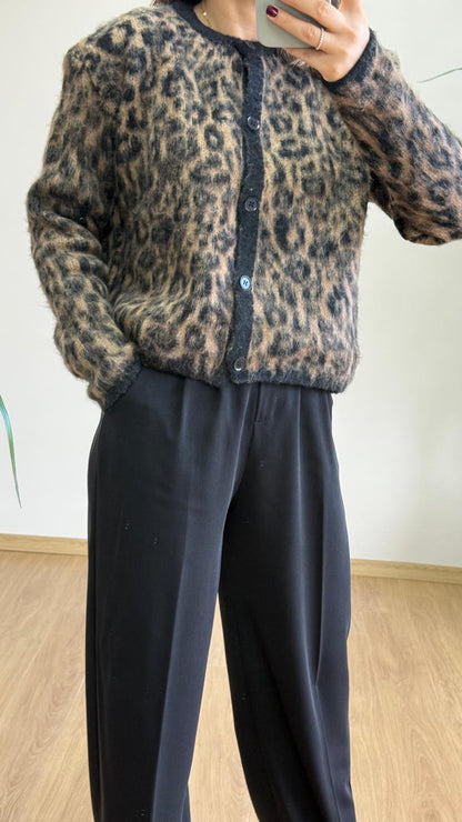 Massimo'dan Zamansız Şıklık: Leopar Desenli Premium Hırka | Stil Sahibi Kadınların Tercihi
