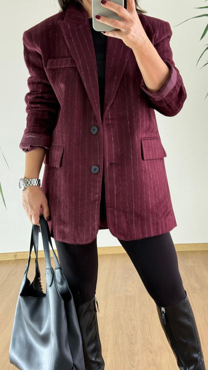 Retro Zarafet: Bordo Çizgili Boyfriend Blazer | Modern Ofis Şıklığı