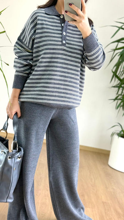 Gri Çizgili Triko Takım - Polo Yaka Kazak Pantolon Set