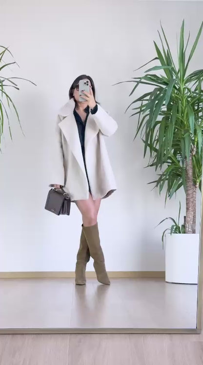 Ekru Kaşe Kaban - Düğmeli Oversize Bayan Peluş Mont