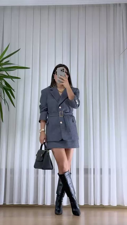 Kaşe Takım Elbise - Gold Düğme Detaylı Ceket Etek Set